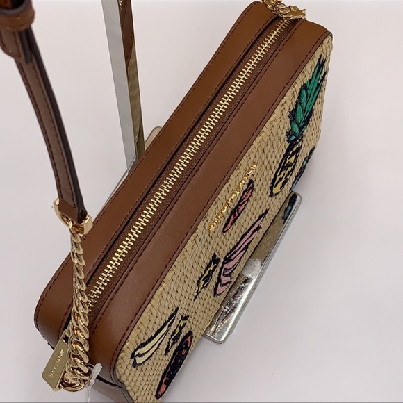 MICHAEL KORS ISLAND ESCAPE JSI LG EW CROSSBODY - Picture 8 of 15